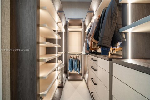 Купить виллу или дом в Майами, Флорида 5 спален, 352.29м2, № 2026712 - фото 28