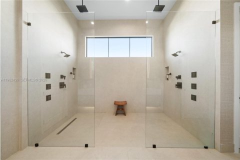 Купить виллу или дом в Майами, Флорида 5 спален, 352.29м2, № 2026712 - фото 27