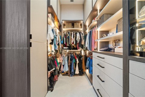 Купить виллу или дом в Майами, Флорида 5 спален, 352.29м2, № 2026712 - фото 29