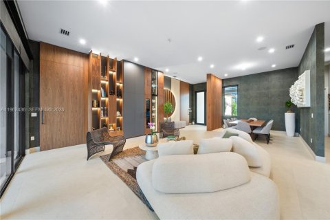 Купить виллу или дом в Майами, Флорида 5 спален, 352.29м2, № 2026712 - фото 12
