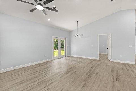 Villa ou maison à vendre à Orange City, Floride: 3 chambres, 116.96 m2 № 2352440 - photo 3