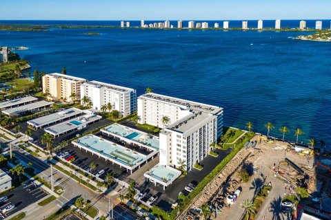 Copropriété à vendre à Lake Park, Floride: 2 chambres, 126.63 m2 № 1977335 - photo 9