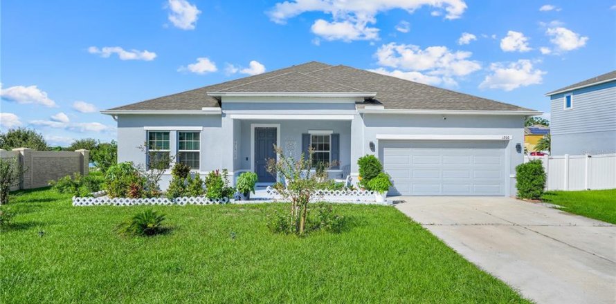 House in Apopka, Florida 3 bedrooms, 189.8 sq.m. № 2422771