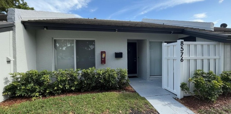 Touwnhouse à Coral Springs, Floride 3 chambres, 105.26 m2 № 2078227