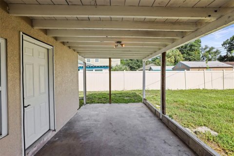 Casa en alquiler en Saint Petersburg, Florida, 2 dormitorios, 73.21 m2 № 2148932 - foto 26