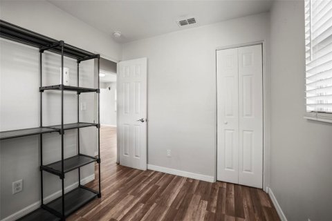 Casa en alquiler en Saint Petersburg, Florida, 2 dormitorios, 73.21 m2 № 2148932 - foto 14