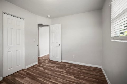 Casa en alquiler en Saint Petersburg, Florida, 2 dormitorios, 73.21 m2 № 2148932 - foto 19