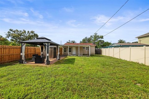 Casa en alquiler en Saint Petersburg, Florida, 2 dormitorios, 73.21 m2 № 2148932 - foto 23