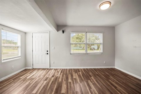 Casa en alquiler en Saint Petersburg, Florida, 2 dormitorios, 73.21 m2 № 2148932 - foto 5