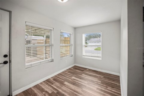 Casa en alquiler en Saint Petersburg, Florida, 2 dormitorios, 73.21 m2 № 2148932 - foto 20