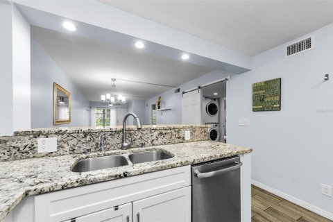 Copropriété à louer à Clearwater, Floride: 2 chambres, 87.33 m2 № 1901640 - photo 11