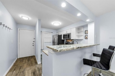 Copropriété à louer à Clearwater, Floride: 2 chambres, 87.33 m2 № 1901640 - photo 12