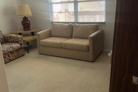 Condo in Coconut Creek, Florida, 2 bedrooms № 1964901 - photo 26