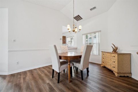 Villa ou maison à vendre à Leesburg, Floride: 2 chambres, 119.75 m2 № 2148804 - photo 6