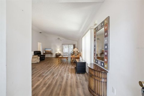 Villa ou maison à vendre à Leesburg, Floride: 2 chambres, 119.75 m2 № 2148804 - photo 2