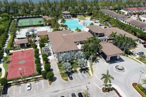 Villa ou maison à louer à Doral, Floride: 4 chambres, 246.19 m2 № 2087599 - photo 28