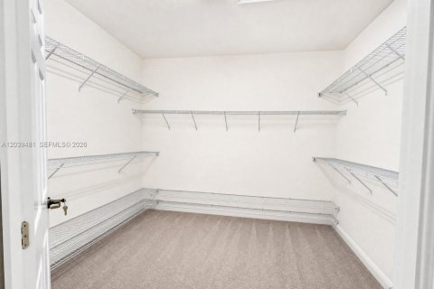 Villa ou maison à louer à Doral, Floride: 4 chambres, 246.19 m2 № 2087599 - photo 25