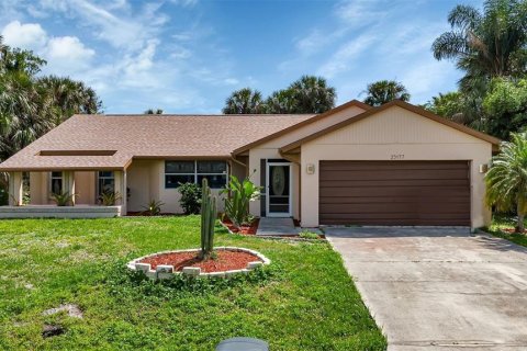 Villa ou maison à Punta Gorda, Floride 3 chambres, 139.54 m2 № 2099543