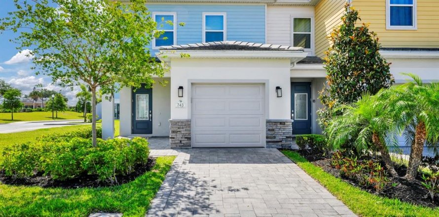 Townhouse in Four Corners, Florida 3 bedrooms, 154.12 sq.m. № 1657230