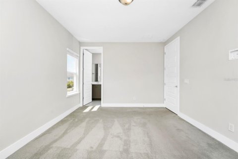 Townhouse in Four Corners, Florida 3 bedrooms, 154.12 sq.m. № 1657230 - photo 13