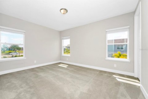Townhouse in Four Corners, Florida 3 bedrooms, 154.12 sq.m. № 1657230 - photo 12