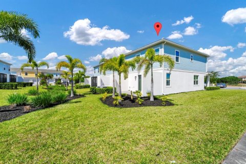 Townhouse in Four Corners, Florida 3 bedrooms, 154.12 sq.m. № 1657230 - photo 22