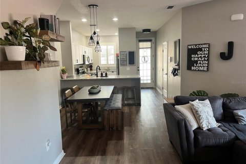 Touwnhouse à vendre à Tampa, Floride: 3 chambres, 148.09 m2 № 1781394 - photo 9