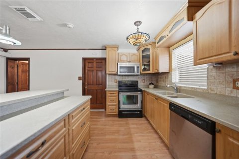 Villa ou maison à vendre à Punta Gorda, Floride: 3 chambres, 156.82 m2 № 2214088 - photo 5