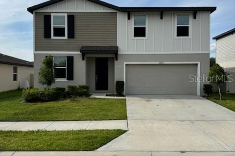 House in Zephyrhills, Florida 4 bedrooms, 217.39 sq.m. № 2209720
