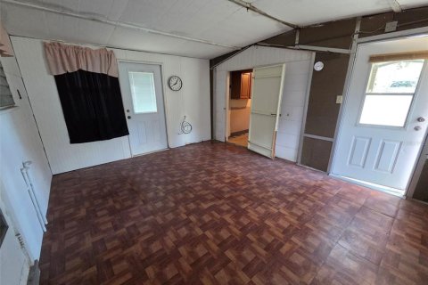 Casa en venta en Zephyrhills, Florida, 2 dormitorios, 82.87 m2 № 2097236 - foto 6