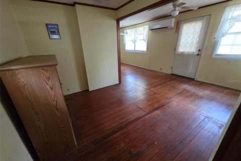 Casa en venta en Zephyrhills, Florida, 2 dormitorios, 82.87 m2 № 2097236 - foto 8