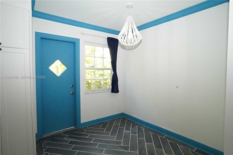 House in Miami Beach, Florida 1 bedroom, 60.85 sq.m. № 2030048 - photo 4