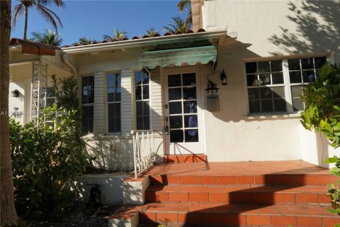 House in Miami Beach, Florida 1 bedroom, 60.85 sq.m. № 2030048 - photo 3
