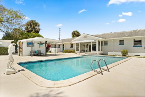 House in Orlando, Florida 4 bedrooms, 182.92 sq.m. № 1622772 - photo 29