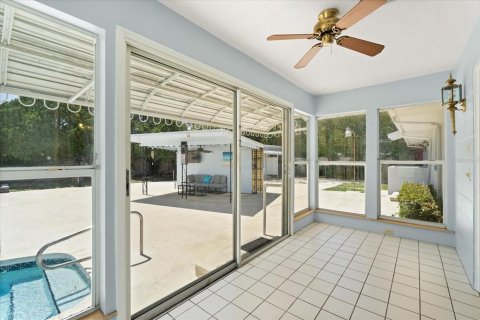 House in Orlando, Florida 4 bedrooms, 182.92 sq.m. № 1622772 - photo 25