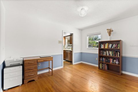 House in Orlando, Florida 4 bedrooms, 182.92 sq.m. № 1622772 - photo 21