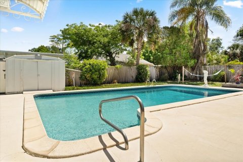 House in Orlando, Florida 4 bedrooms, 182.92 sq.m. № 1622772 - photo 27