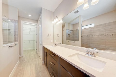 House in Sarasota, Florida 3 bedrooms, 186.45 sq.m. № 1801906 - photo 22