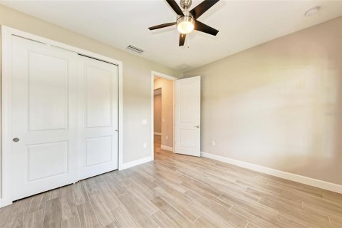 House in Sarasota, Florida 3 bedrooms, 186.45 sq.m. № 1801906 - photo 28