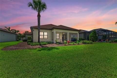 House in Sarasota, Florida 3 bedrooms, 186.45 sq.m. № 1801906 - photo 2
