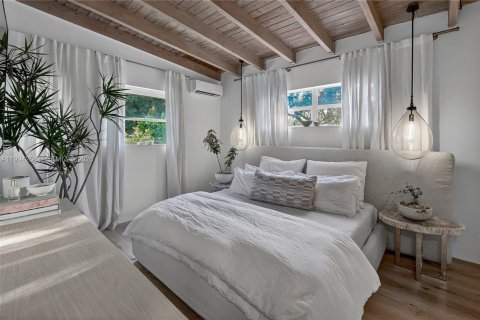 House in Fort Lauderdale, Florida 3 bedrooms, 135.27 sq.m. № 2062618 - photo 27