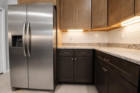 Casa en venta en Gainesville, Florida, 5 dormitorios, 227.61 m2 № 2225518 - foto 11