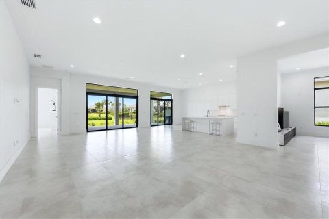 Villa ou maison à vendre à Sarasota, Floride: 3 chambres, 284.84 m2 № 2134523 - photo 15