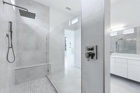 Villa ou maison à vendre à Sarasota, Floride: 3 chambres, 284.84 m2 № 2134523 - photo 29