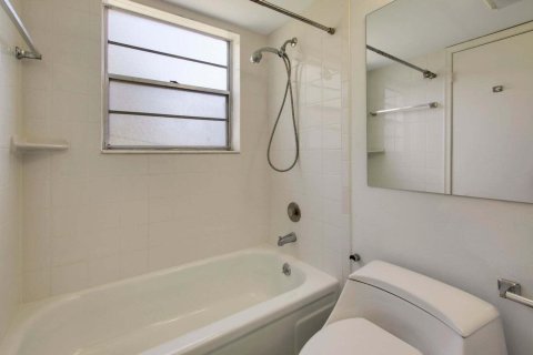 Condominio en alquiler en West Palm Beach, Florida, 1 dormitorio, 63.55 m2 № 2254532 - foto 15