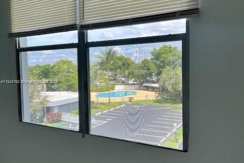 Condominio en venta en Oakland Park, Florida, 2 dormitorios, 90.58 m2 № 1841146 - foto 8
