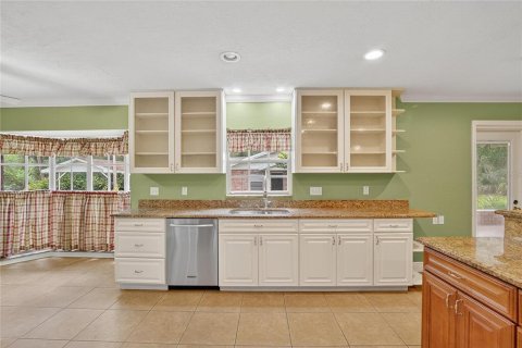 Villa ou maison à vendre à Plant City, Floride: 6 chambres, 419.55 m2 № 2129363 - photo 24