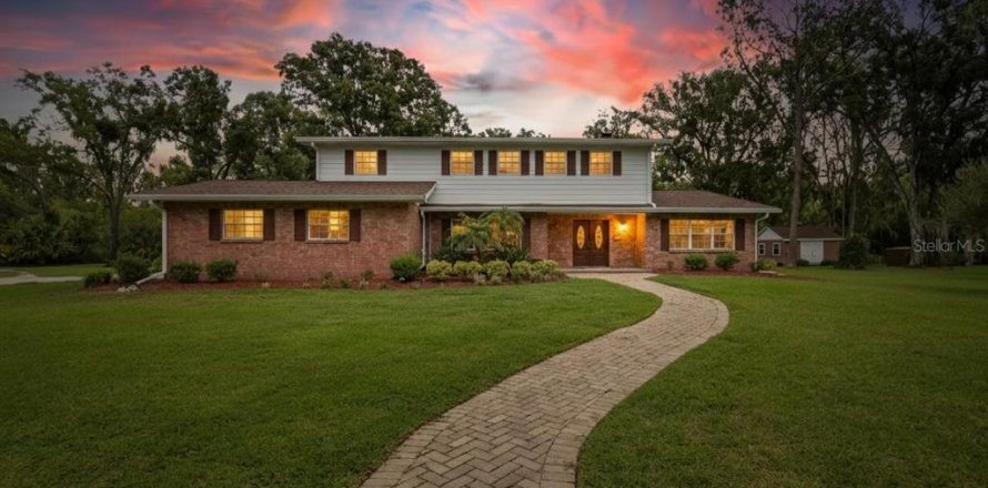 Villa ou maison à Plant City, Floride 6 chambres, 419.55 m2 № 2129363