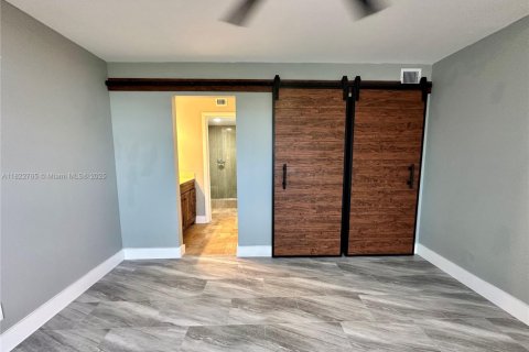 Condominio en venta en Lauderhill, Florida, 2 dormitorios, 92.9 m2 № 1786980 - foto 12
