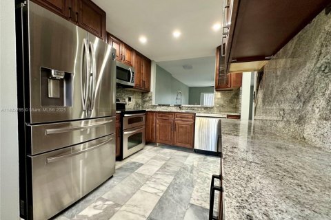 Condominio en venta en Lauderhill, Florida, 2 dormitorios, 92.9 m2 № 1786980 - foto 8
